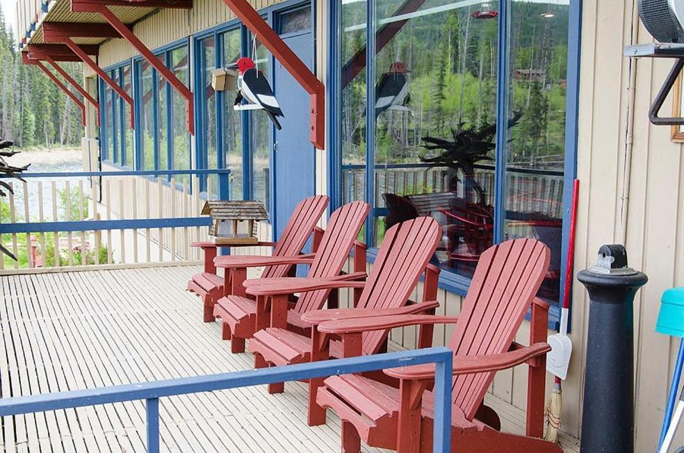Lac Le Jeune Nature Resort Logan Lake Buitenkant foto