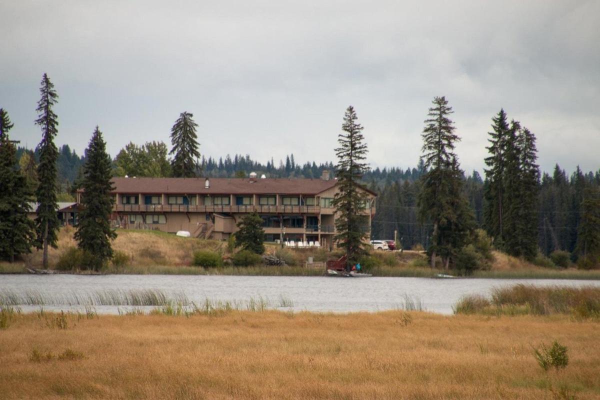 Lac Le Jeune Nature Resort Logan Lake Buitenkant foto