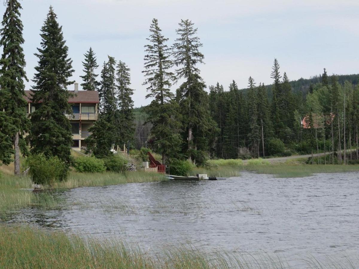 Lac Le Jeune Nature Resort Logan Lake Buitenkant foto