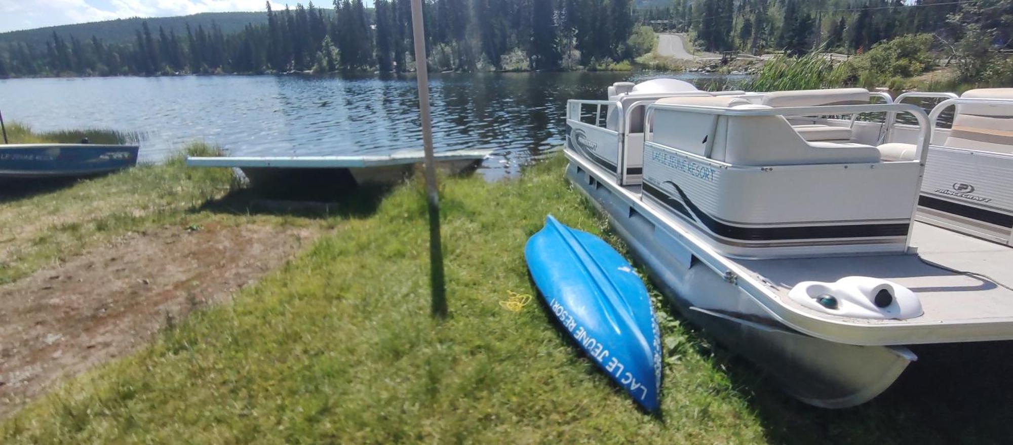 Lac Le Jeune Nature Resort Logan Lake Buitenkant foto